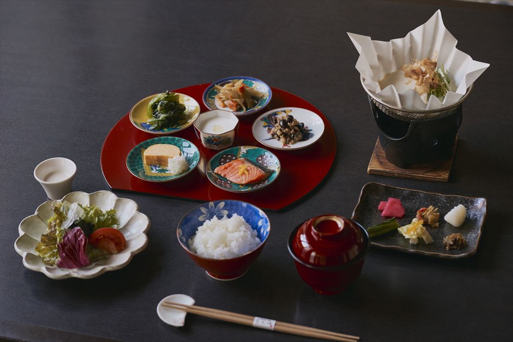 Kamisuwa Onsen Shinyu. Start the morning with a gorgeous Japanese breakfast.