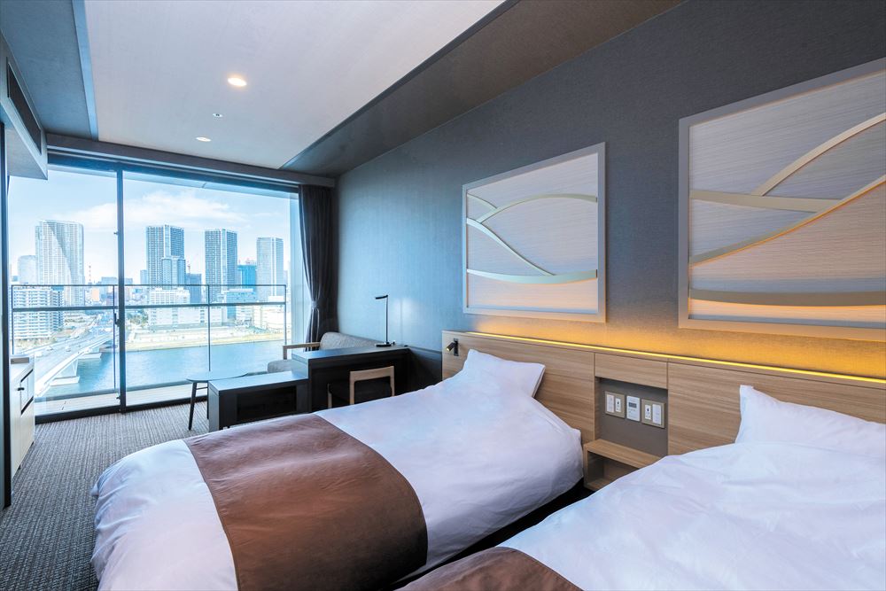 LA VISTA TOKYO BAY_Twin rooms with ample space for two beds. Perfectly suited for couples or friends.