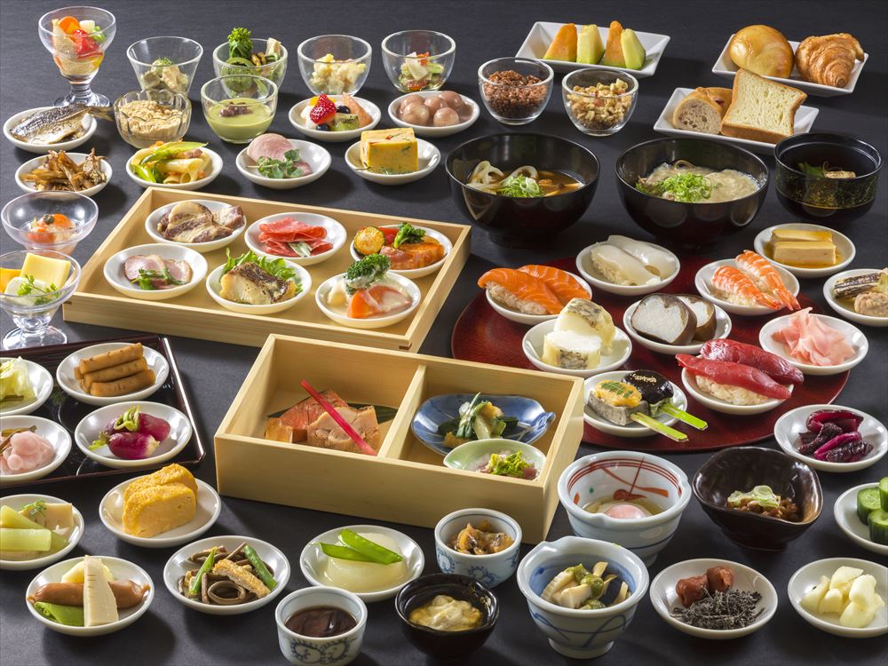 Kyoto Umekoji Kadensho_Breakfast buffet. From Japanese and Western cuisine to dishes for children, the wide variety suits every taste.