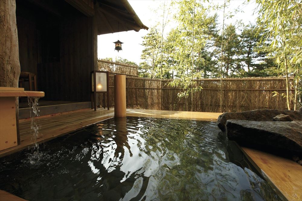 Tokinoniwa_Chikura, a private open-air bath