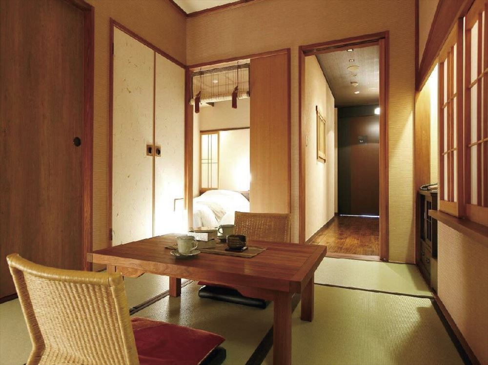 Tokinoniwa_The Japanese-Western room has both tatami and bed rooms.