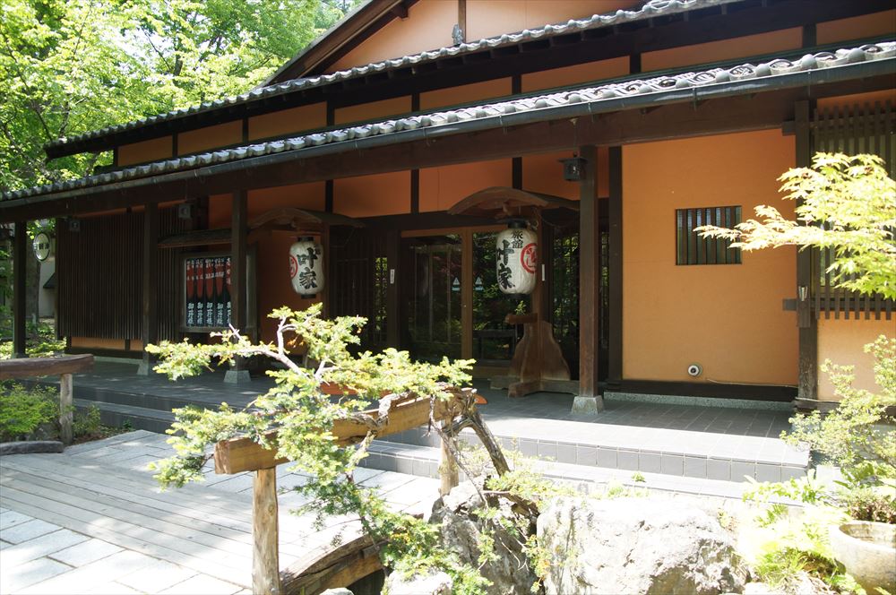 Omachi Onsenkyo Ryokan Kanoya_This once highly exclusive Japanese restaurant is now reborn as a hot spring inn. The teahouse and other features also convey the essence of Japan.