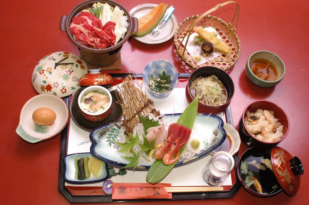 Omachi Onsenkyo Ryokan Kanoya_The season’s finest ingredients are carefully chosen for dishes served with classic Japanese hospitality.