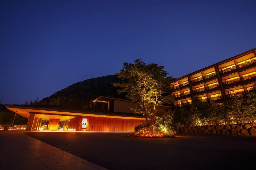 箱根小涌園 天悠_外觀（夜晚景緻）