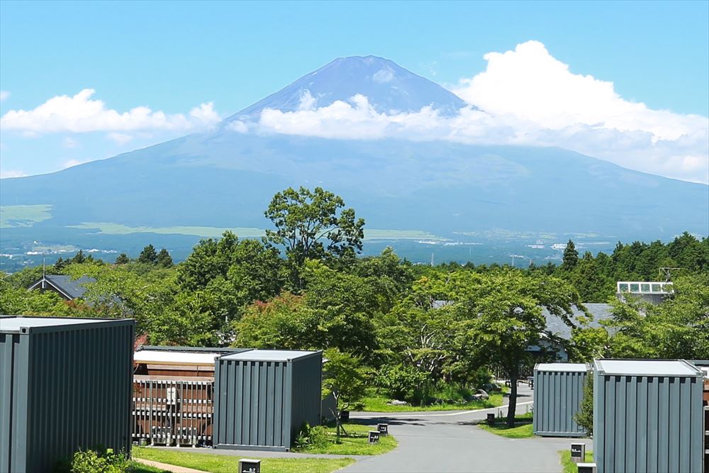 藤乃煌 富士御殿場_位於禦殿場市，可眺望富士山的戶外度假勝地，周圍環繞著壯麗的大自然